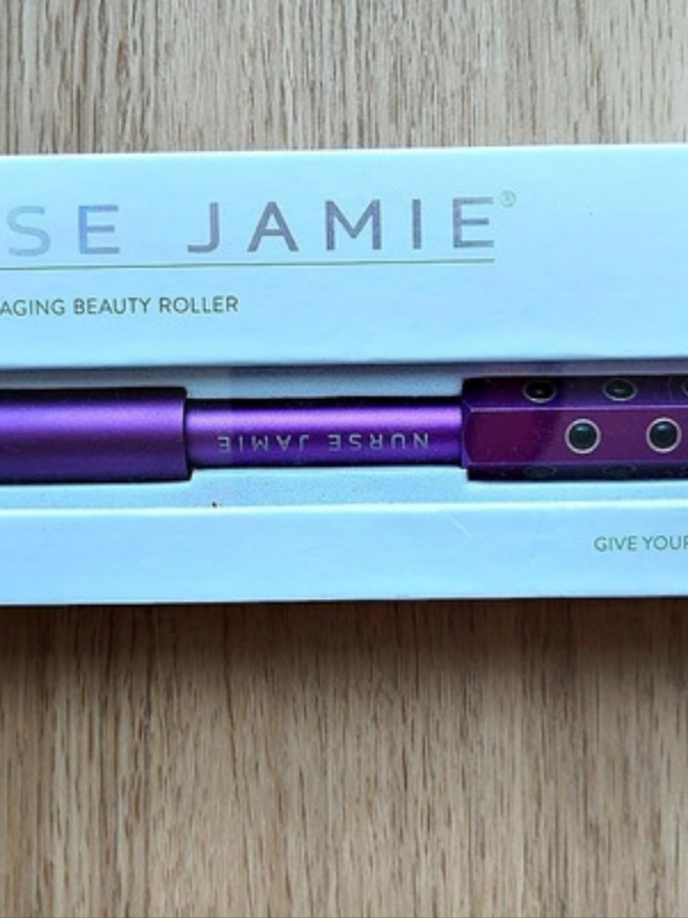 Nurse Jamie Uplift Massaging Beauty Roller Purple